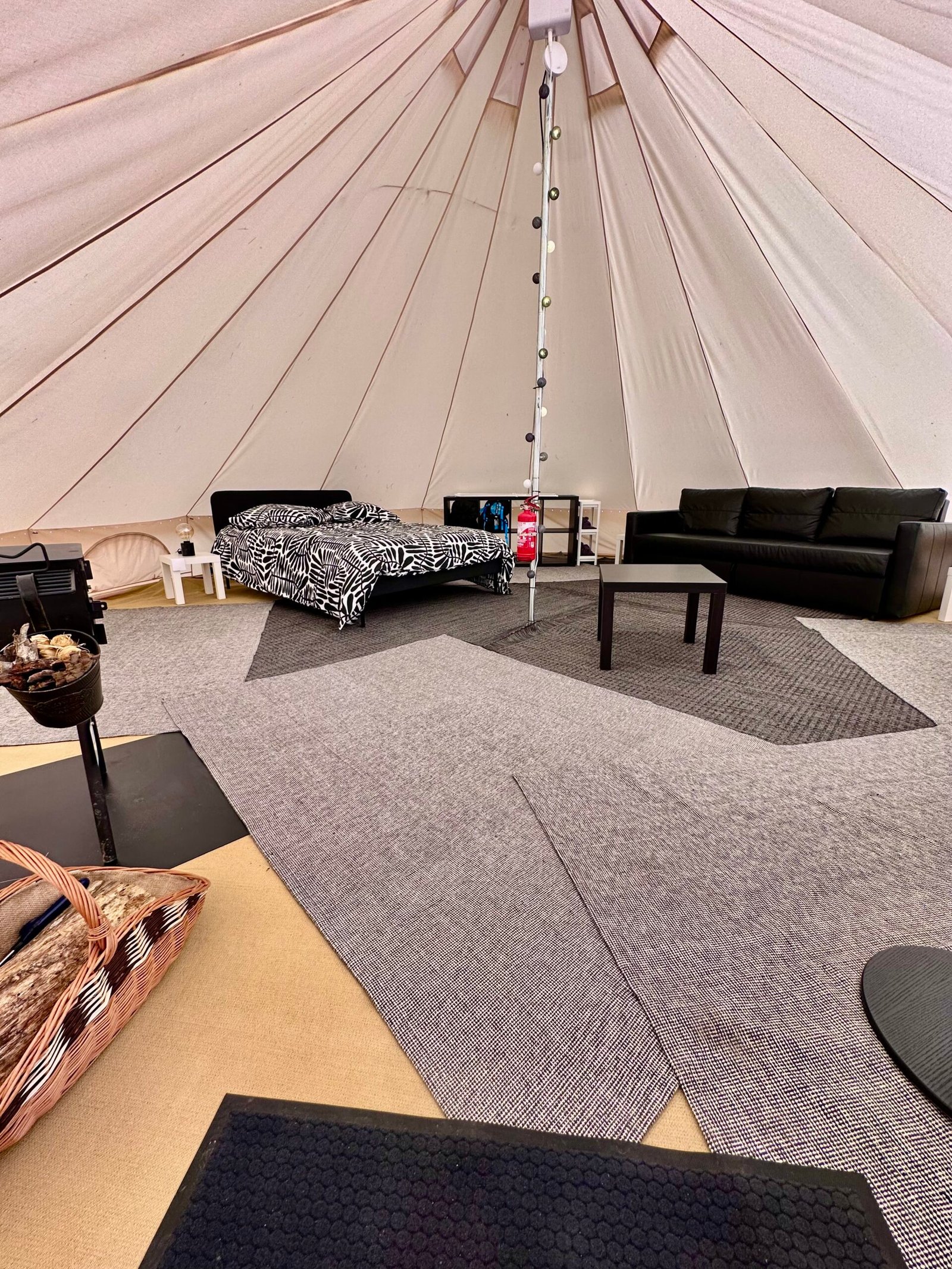 Tente meublée au Bold'air